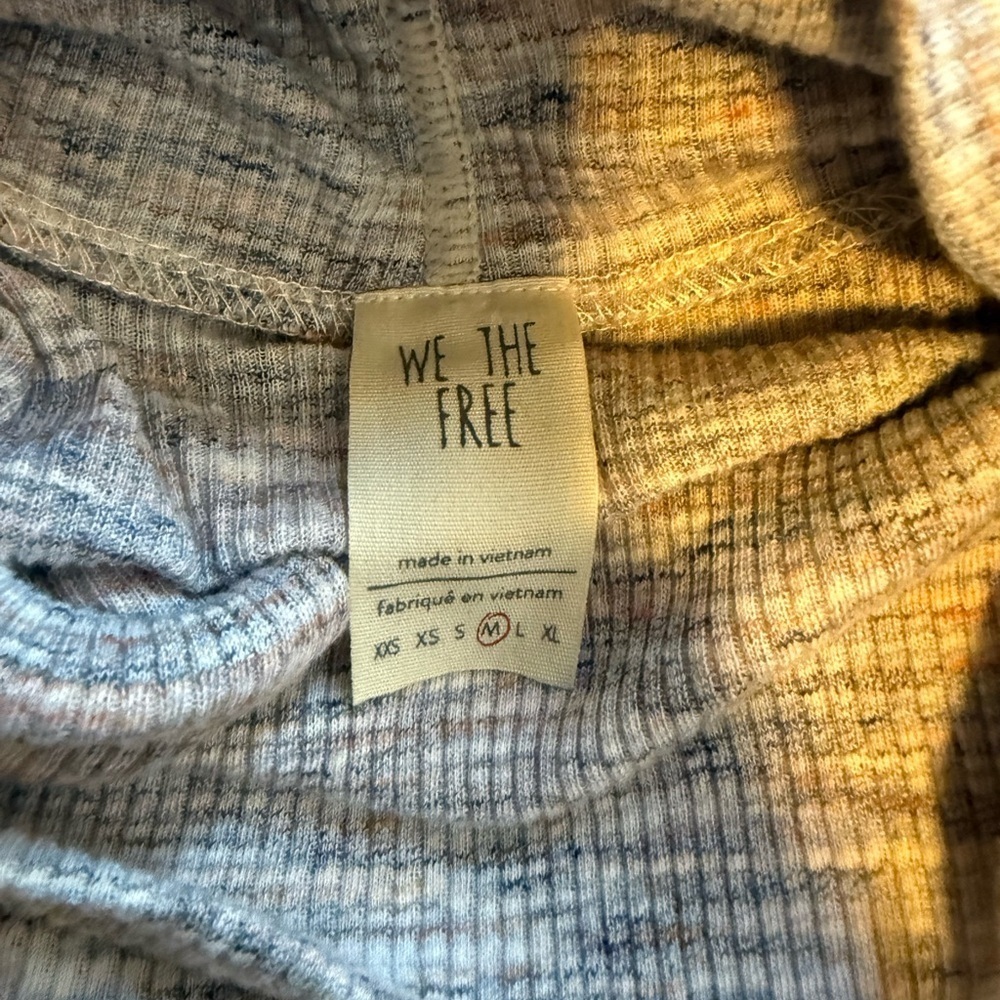 Free People We the Free Stone Cold Split Back Turtleneck Pullover-Marled Grey- M - Picture 4 of 5